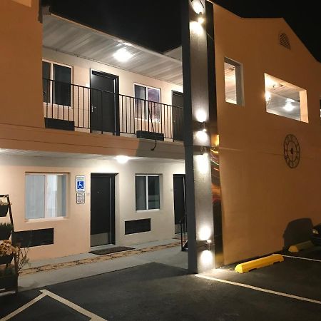 The Carasaljo Lakewood Exterior foto